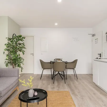 Bright Center מלון דירות