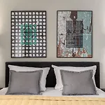 Apartahotel Bright Center