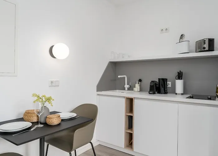 Bright Center Hotel apartamentowy