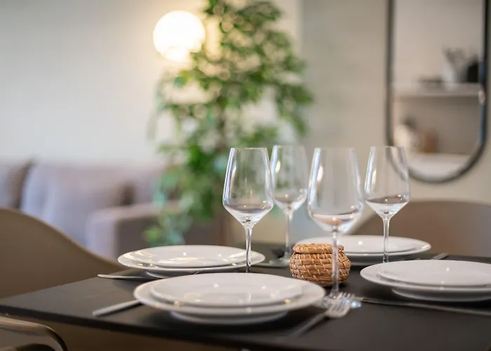 Hotel apartamentowy Bright Center 3*